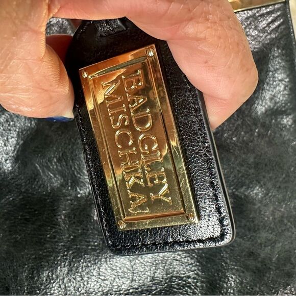 Badgley Mischka Black Leather Hobo Bag with Glossy Finish - Picture 3 of 9